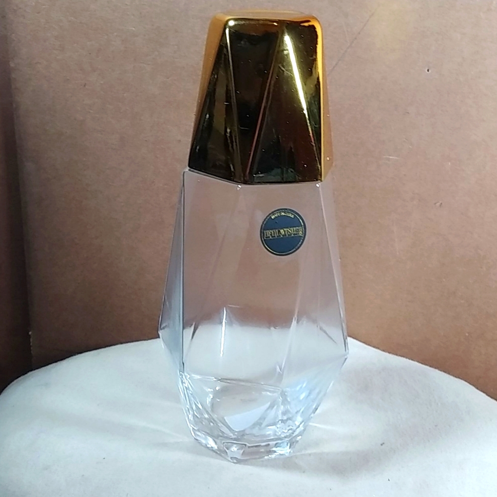 Gorgeous Fifth Avenue geometric bedside carafe